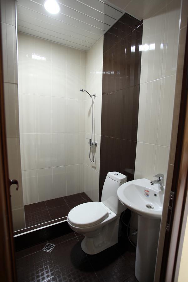 Yerevan Inn Hostel Екстер'єр фото