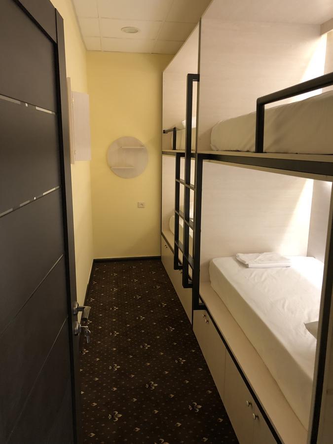 Yerevan Inn Hostel Екстер'єр фото