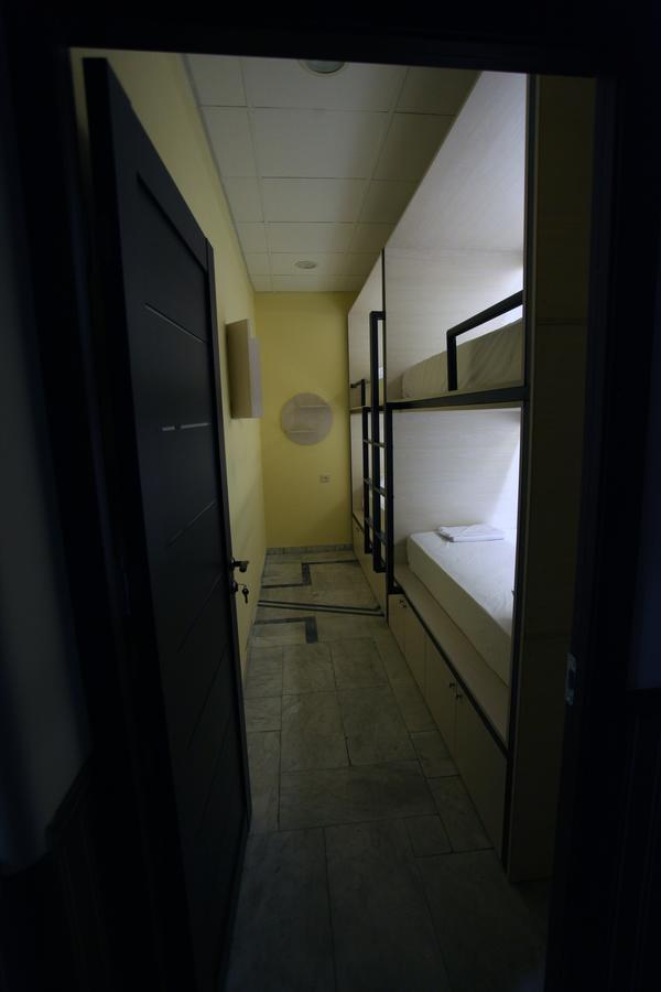 Yerevan Inn Hostel Екстер'єр фото