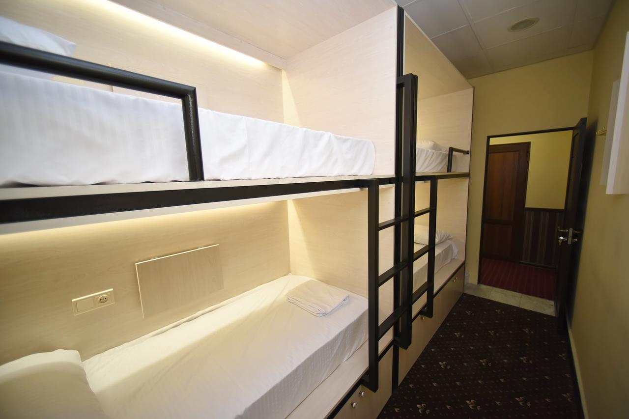 Yerevan Inn Hostel Екстер'єр фото