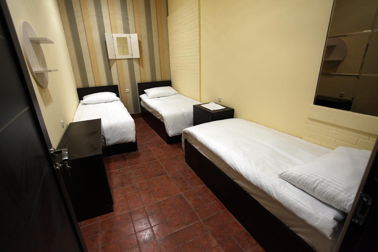 Yerevan Inn Hostel Екстер'єр фото